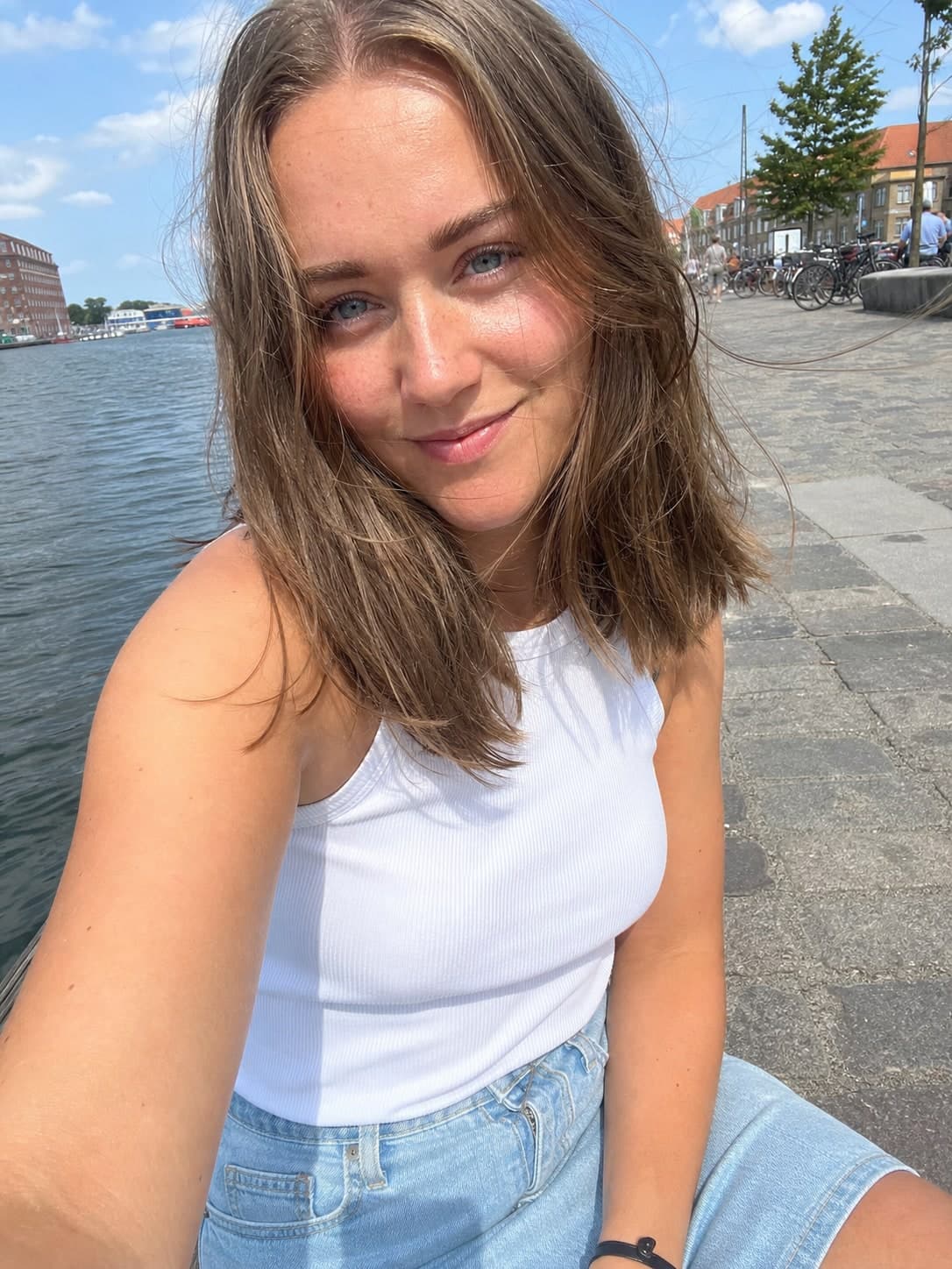 Sofie, 21