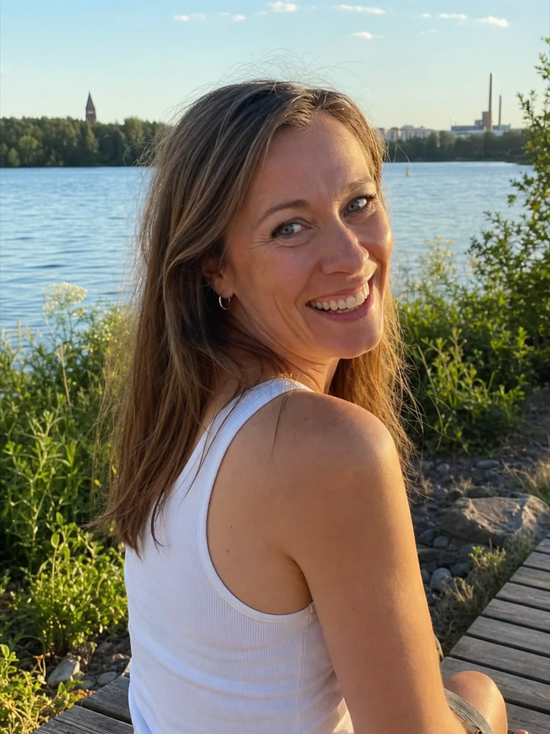 Sanni, 24