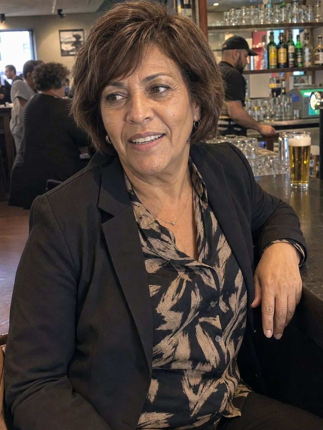 Rabia, 31