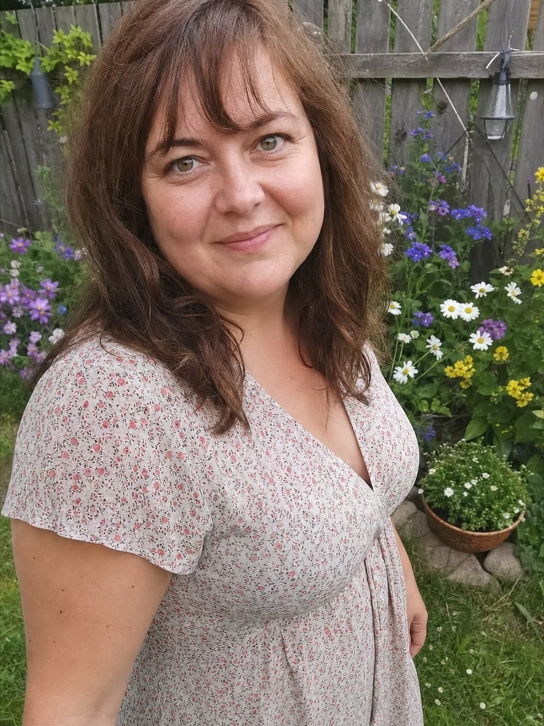 Nellie, 22