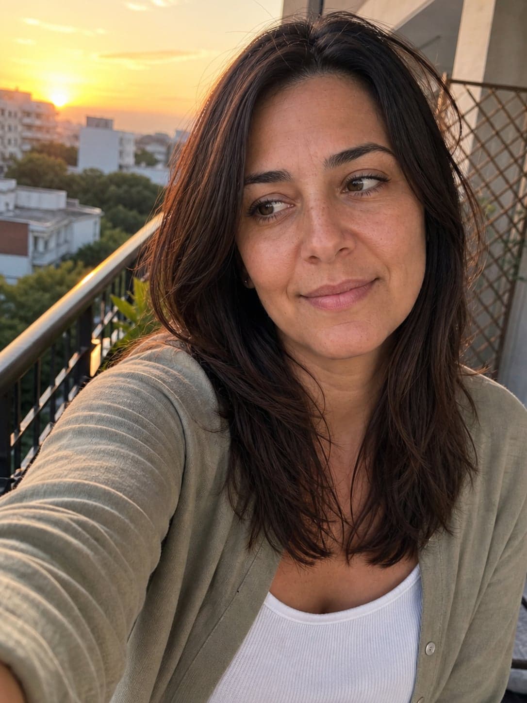 Sandra, 35