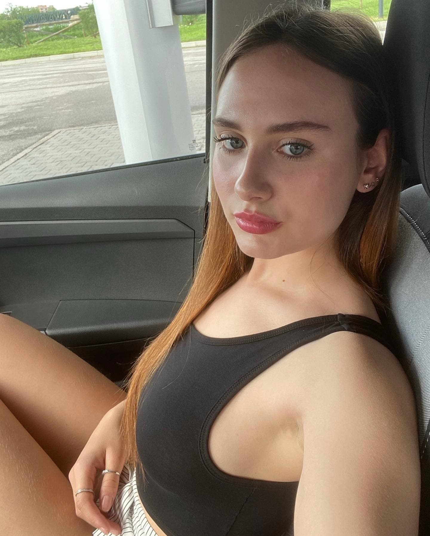 Karolina, 34