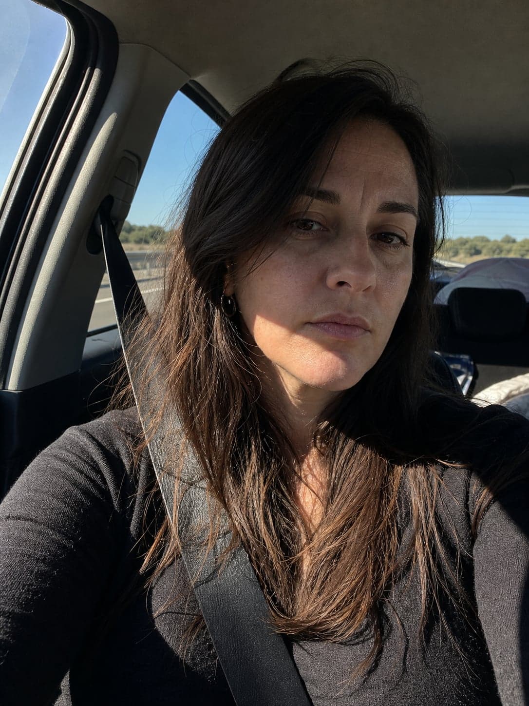 Ines, 27