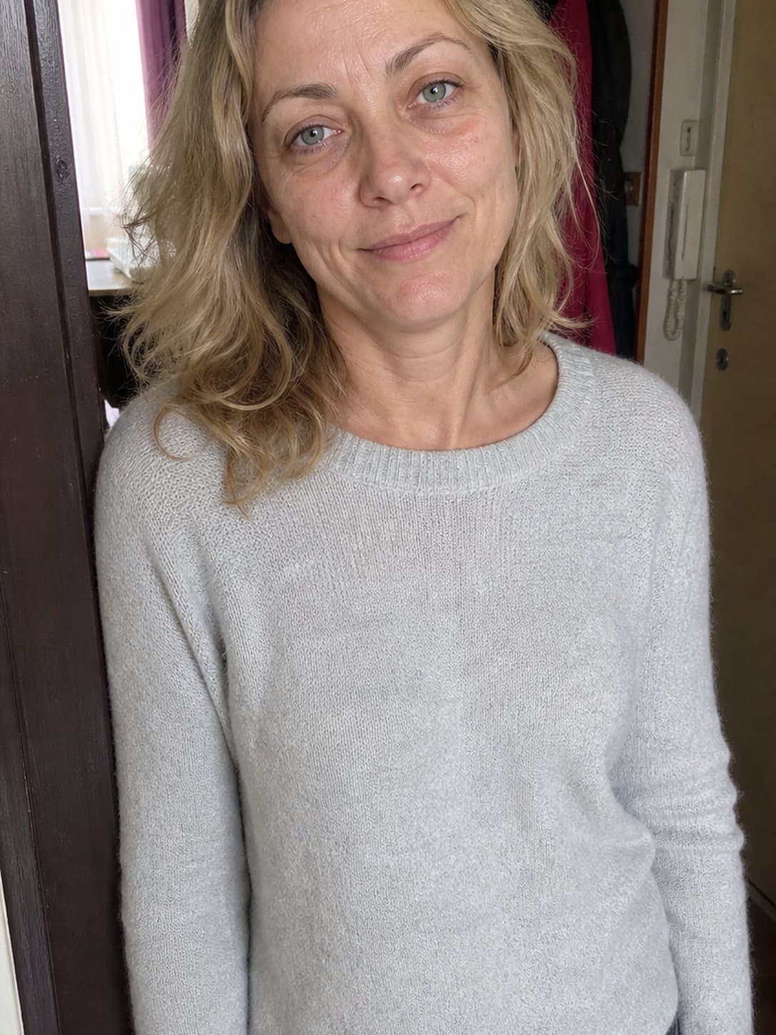 Eva, 39