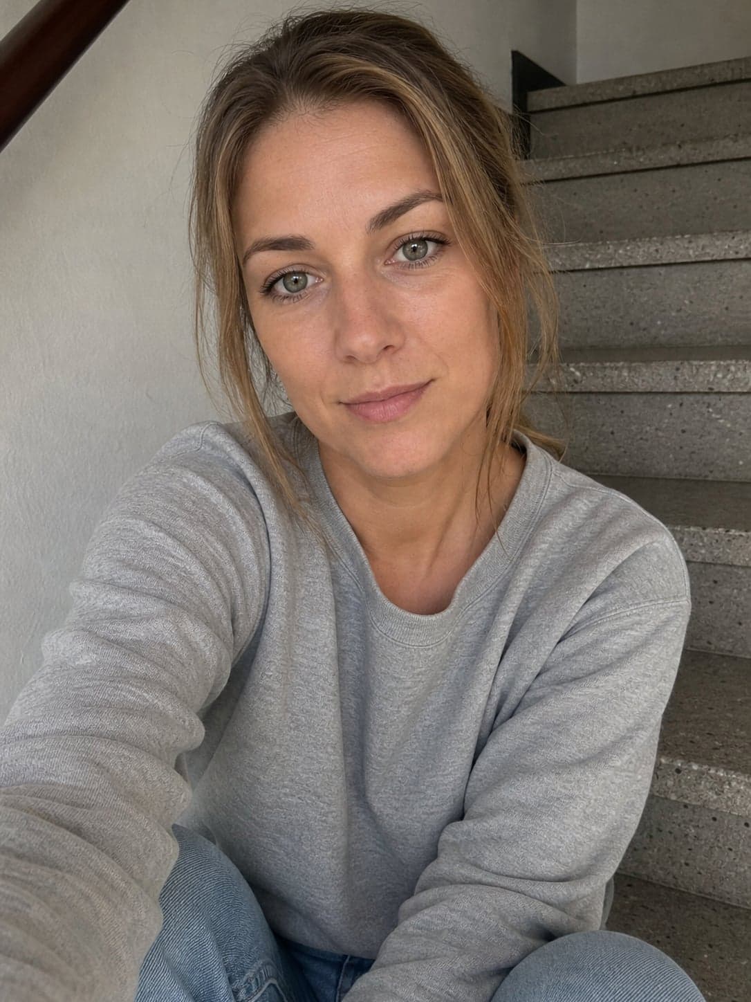 Elena, 28