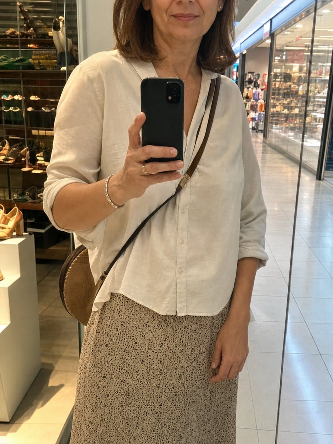 Sivan, 33
