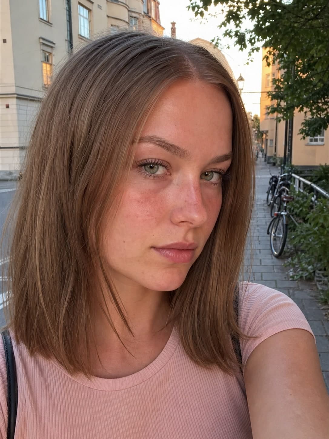 Olivia, 27