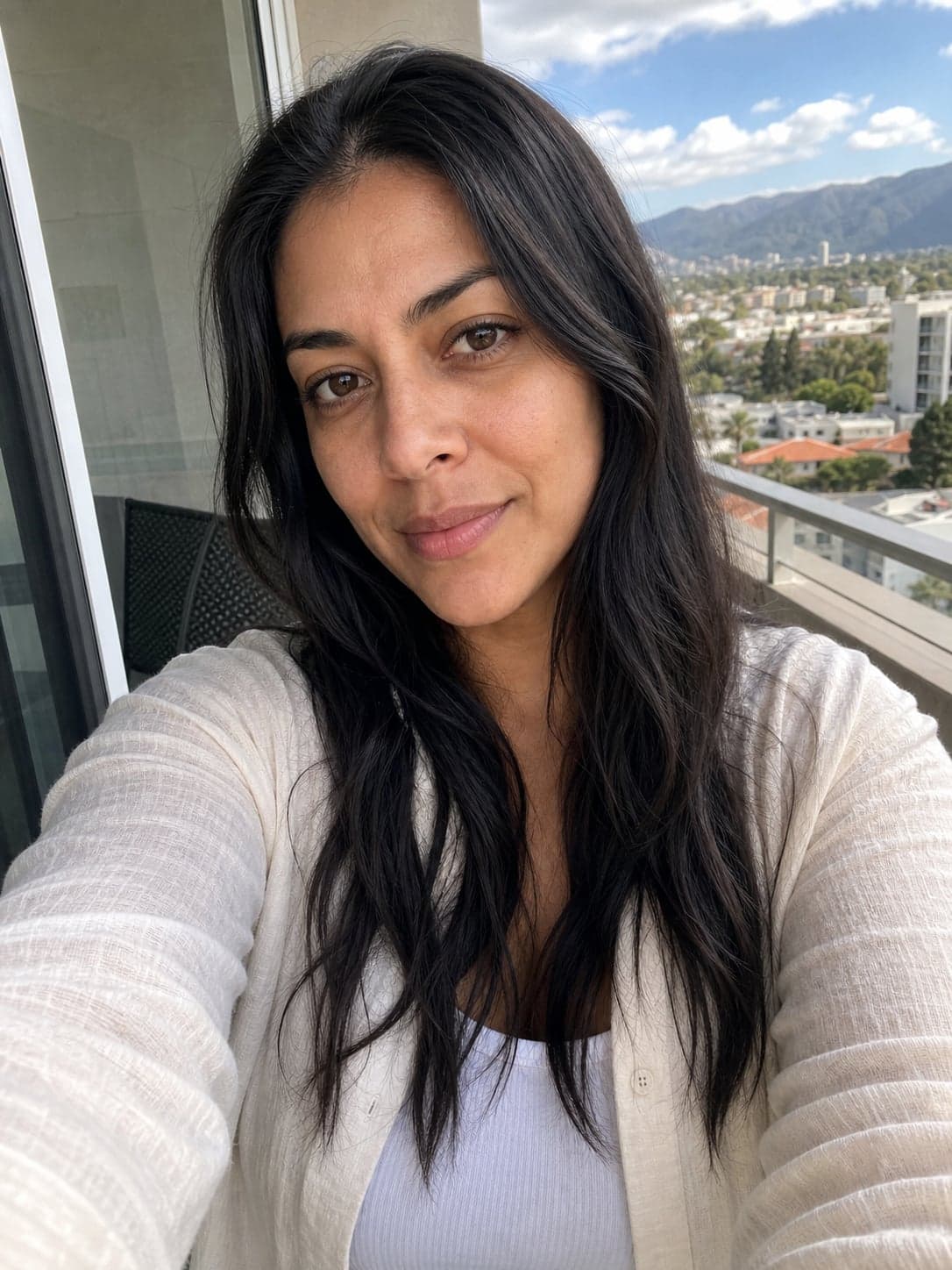 Marisol, 33