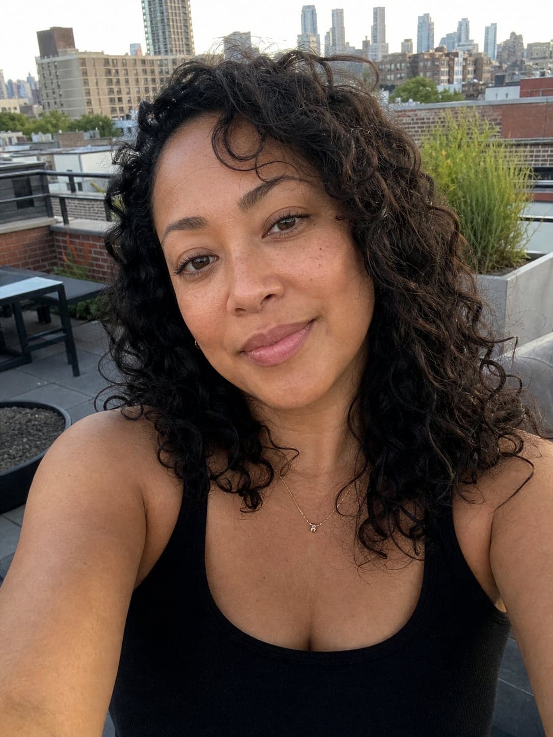 Sabrina, 25
